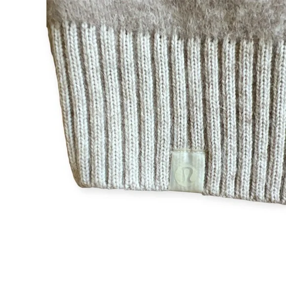 Lululemon • Cream Alpaca Wool-Blend V-Neck Sweater • Size M - Picture 9 of 9